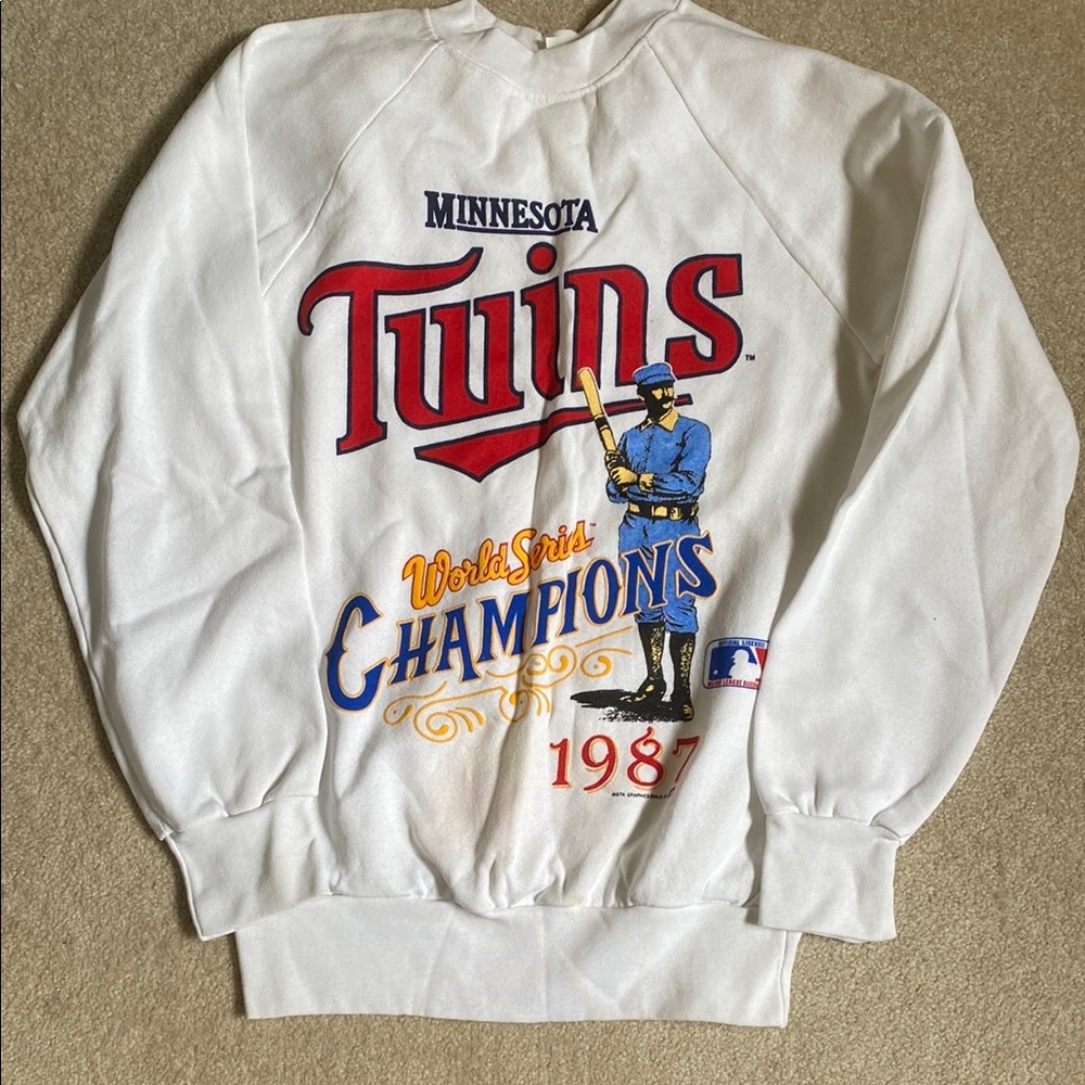 Minnesota Twins White Sweatshirt